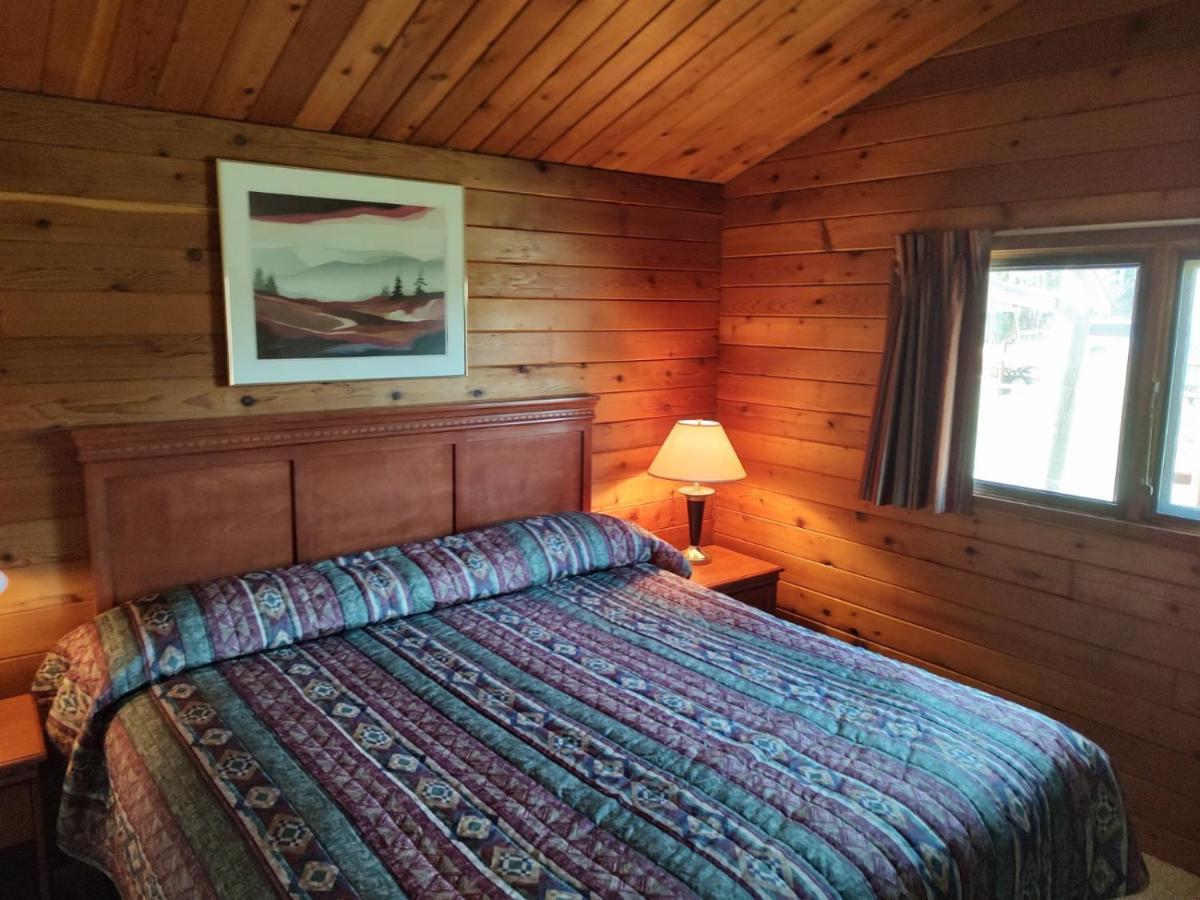 Lac Le Jeune Nature Resort Logan Lake Exterior foto