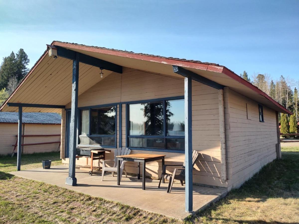 Lac Le Jeune Nature Resort Logan Lake Exterior foto