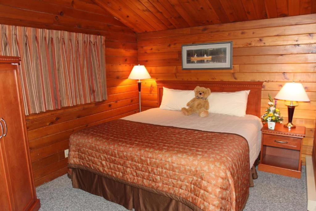 Lac Le Jeune Nature Resort Logan Lake Exterior foto