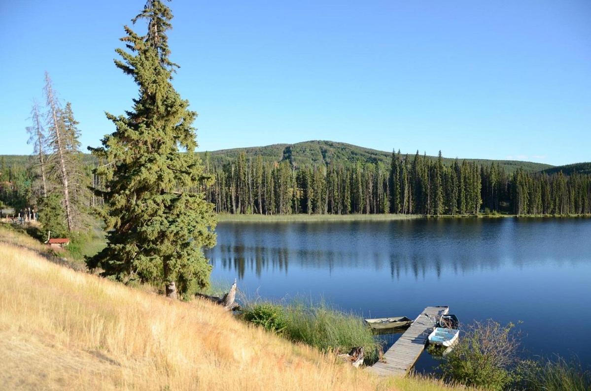 Lac Le Jeune Nature Resort Logan Lake Exterior foto