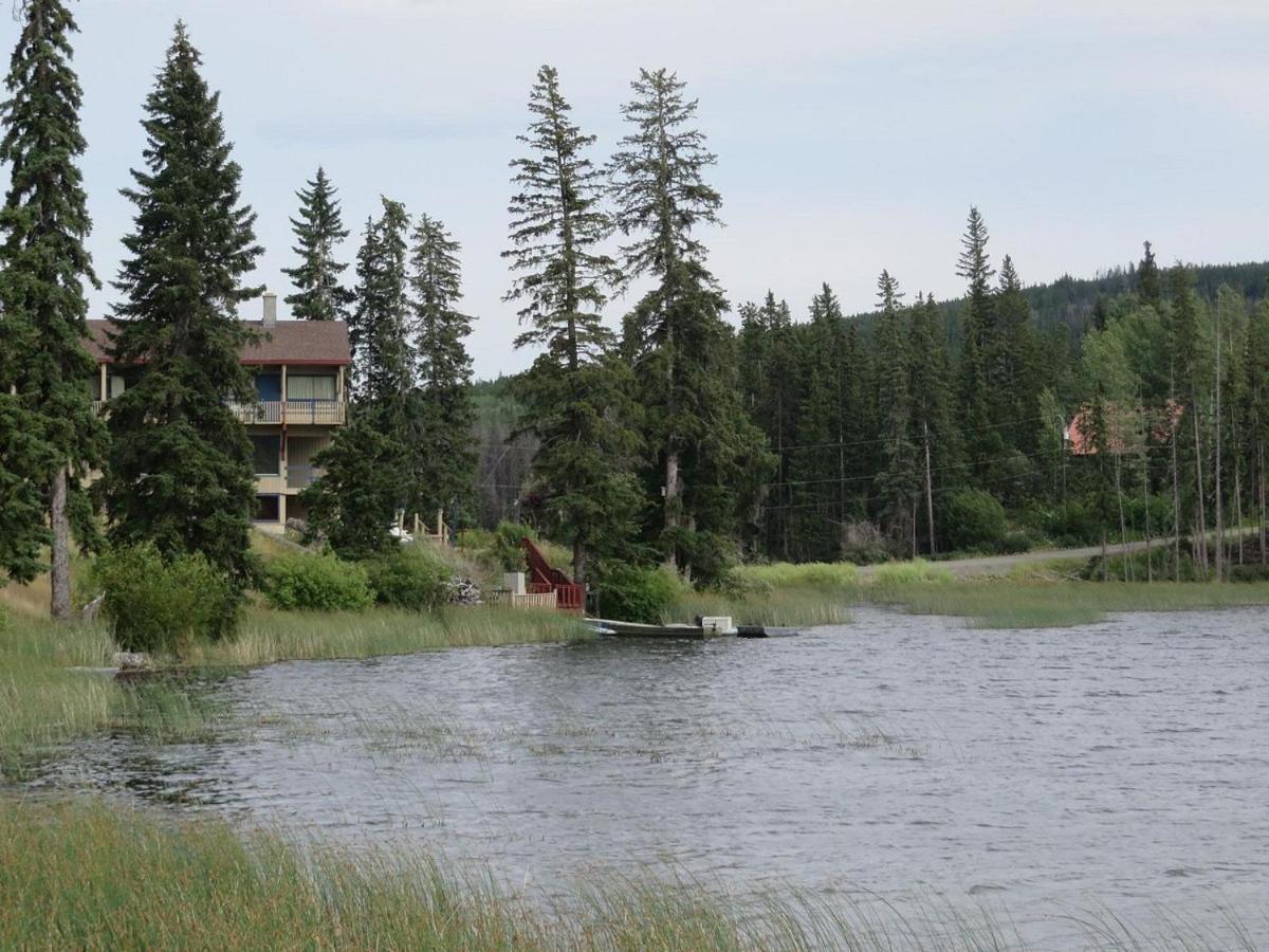 Lac Le Jeune Nature Resort Logan Lake Exterior foto