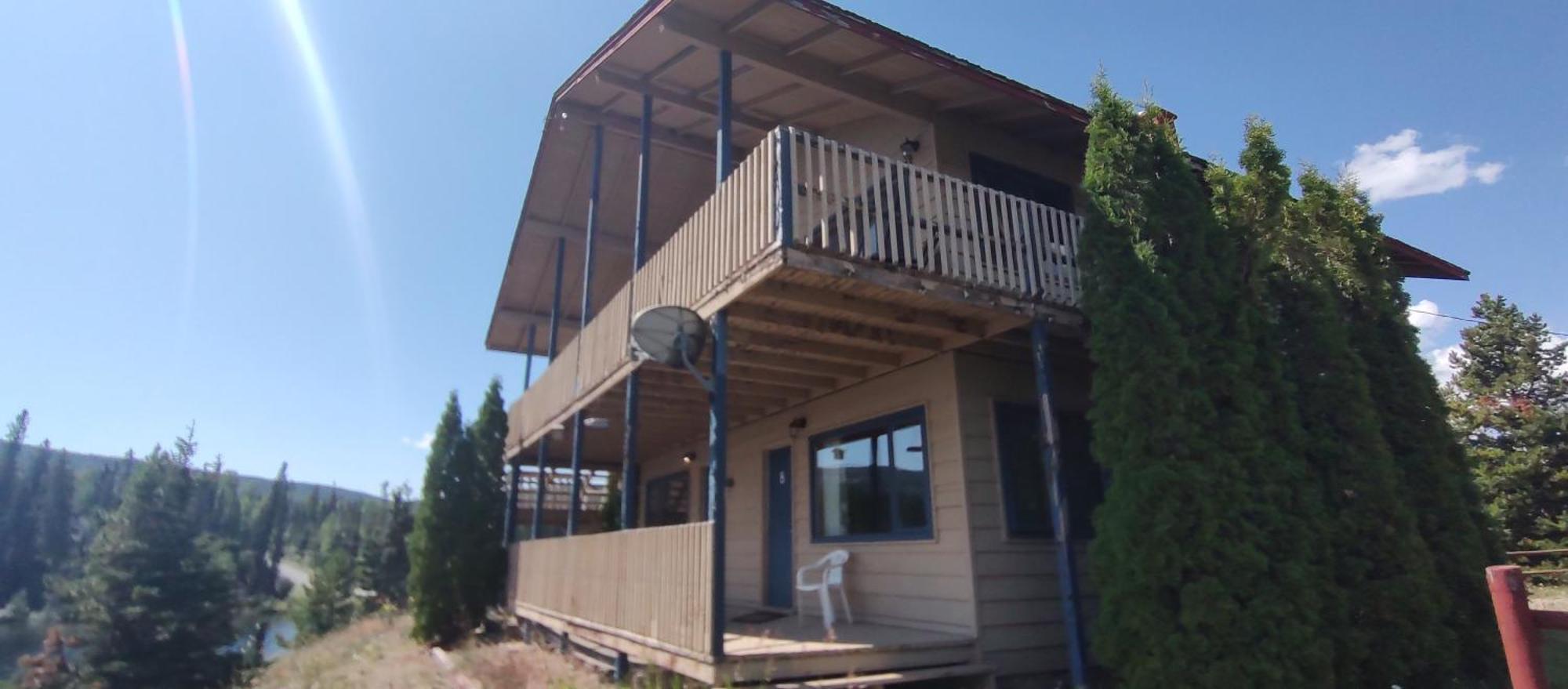 Lac Le Jeune Nature Resort Logan Lake Exterior foto